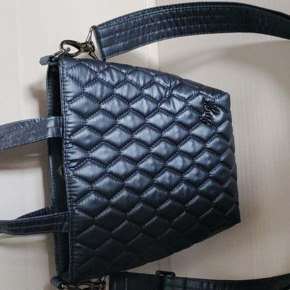 LUG: Tip toe crossbody new without tags - Picture 2 of 4
